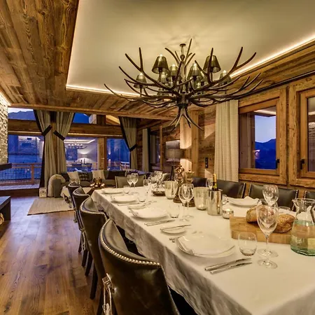 Elysium Luxury Chalet Retreat In Verbier シャレー *